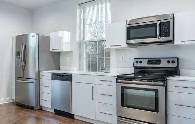 1 bed, 1 bath, 660 sqft, $1,688, Unit 301