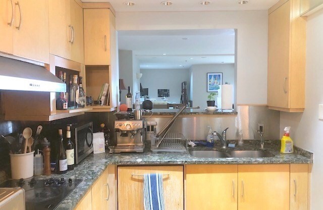 3 beds, 2.5 baths, 1,905 sqft, $6,200, Unit 20