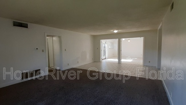 3 beds, 2 baths, 1,795 sqft, $2,295