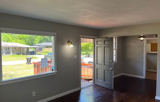 **AVAILABLE NOW**3 Bedroom / 1 Bathroom House for Rent in Columbus GA 31903**