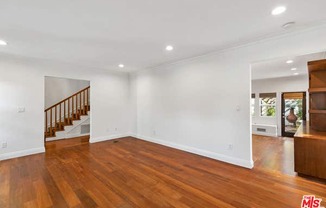 1342 HOLMBY AVE