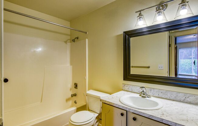 Quay Bainbridge Apartments