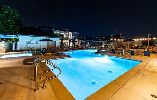 Outdoor pool and jacuzzi