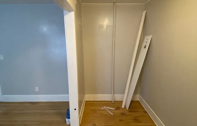 Studio, 1 bath, 300 sqft, $1,395, Unit Unit 108