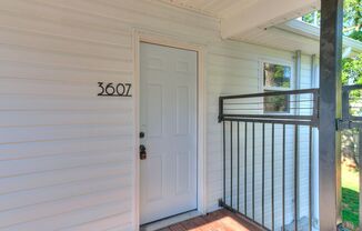 2 beds, 1 bath, $995