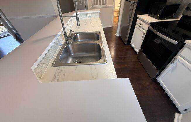 Beautiful Condo minutes from Uptown Charlotte