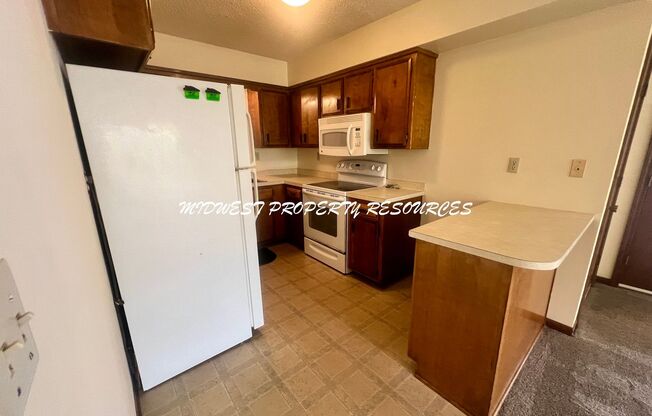 2 beds, 1 bath, $1,180