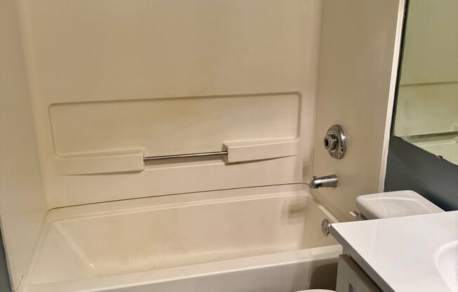 1431 COLLEGIATE CIR