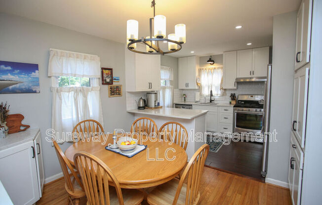 16 RIDGLEY ST