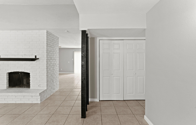 6827 GETTYSBURG DR