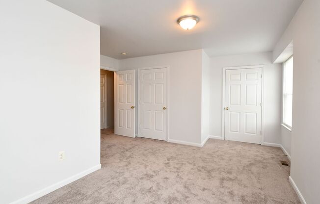 BEAUTIFUL TOWNHOME FOR RENT