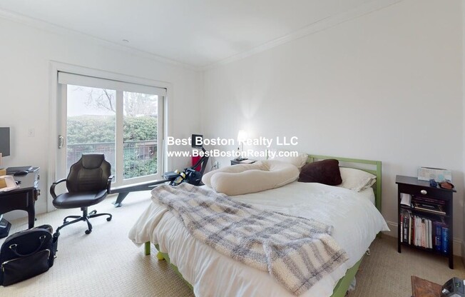 165 BEACON ST