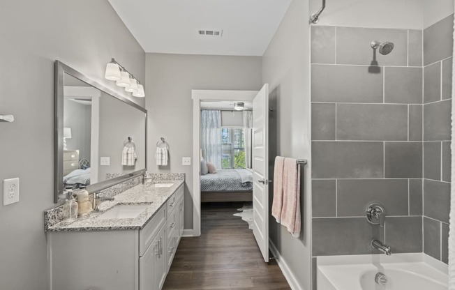 Welcome to Central Island Square Apartments