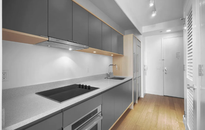 Studio, 1 bath, $3,450, Unit 30C