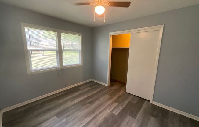 2 beds, 1 bath, $995