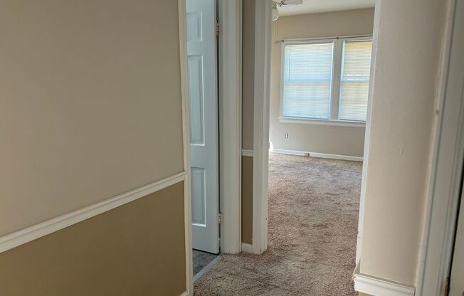 3 beds, 1 bath, $1,050