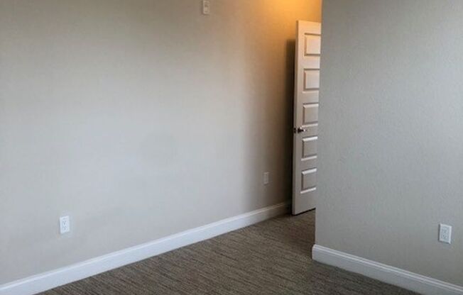 2 beds, 2 baths, 1,345 sqft, $2,320, Unit 00 - 800433