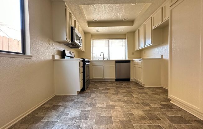 3 BEDROOM HOME FOR LEASING IN Rancho Cucamonga