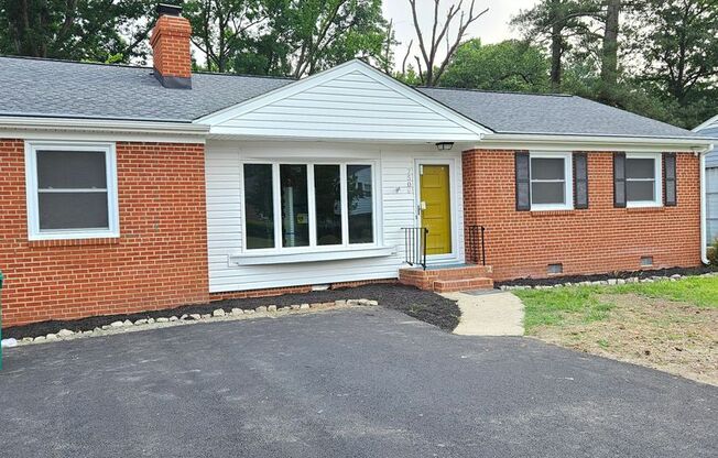 3 Bedroom 1.5 Ba Brick Rancher Near I-64