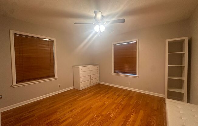 3 beds, 1 bath, $1,375