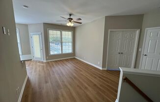 2 beds, 1 bath, $1,495