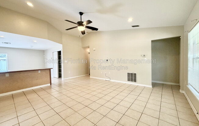 939 PECAN ST