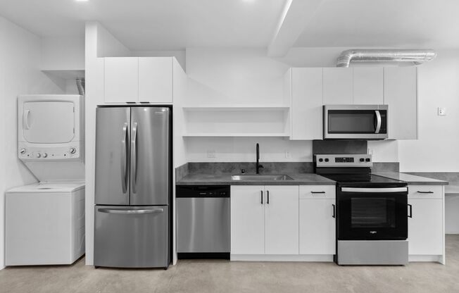 1 bed, 2 baths, 611 sqft, $2,695, Unit Unit 2