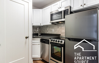 640 W WRIGHTWOOD AVE