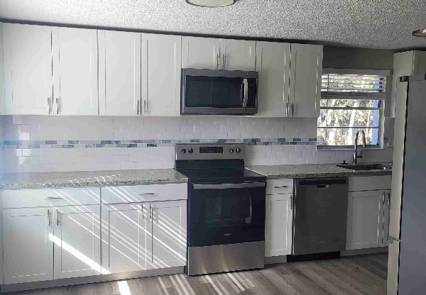 1665 134 AVE
