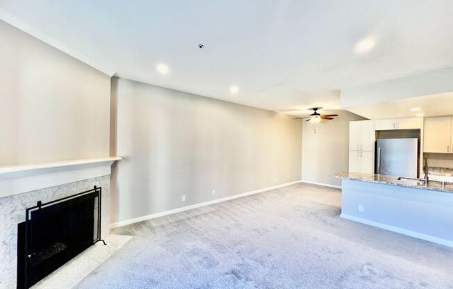 Newly remodeled 2B/2BA Condo w/ reserved parking in Morena!