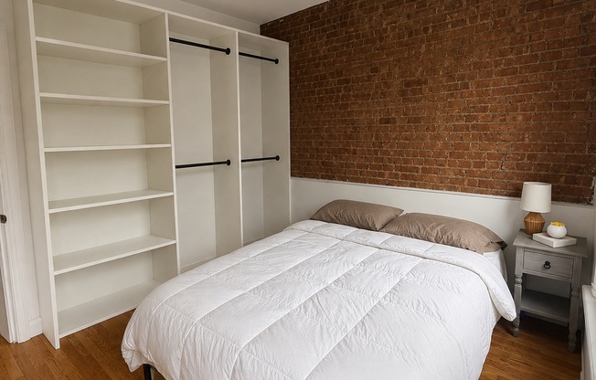 283 E 4 ST