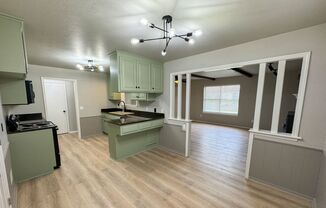 Modern Duplex Living: Spacious & Stylish in Oklahoma City!