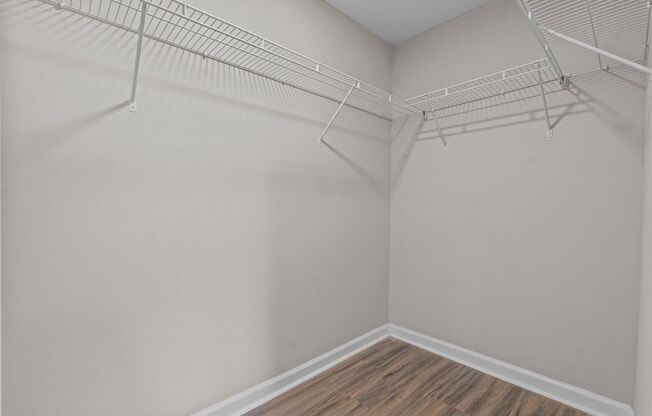 2 beds, 1 bath, 725 sqft, $1,195, Unit 1302-C