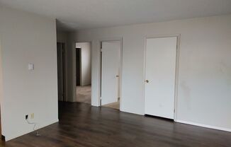 2 beds, 1 bath, $795, Unit Apt. 5