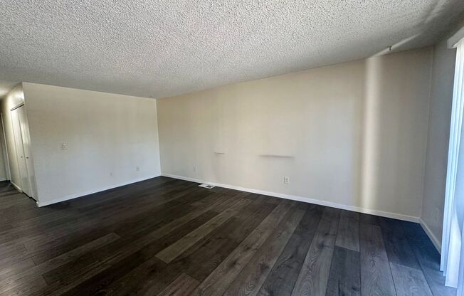Spacious 2 Bedroom 2 Bath!