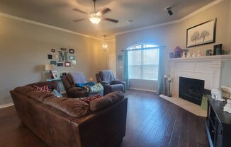 3 beds, 2 baths, $1,695