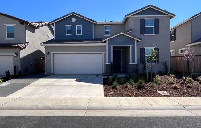 BEAUTIFUL NEWER HOME IN SACRAMENTO!!