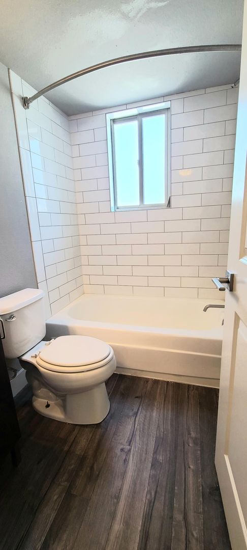 1 bed, 1 bath, 560 sqft, $1,195, Unit 10