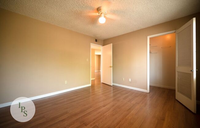 2 beds, 1 bath, $1,395