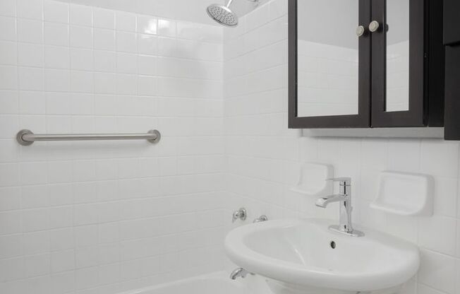 Studio, 1 bath, 405 sqft, $1,675, Unit 206