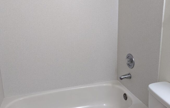 2 beds, 1 bath, 810 sqft, $1,995, Unit C303