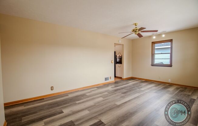 3 beds, 1 bath, $1,595