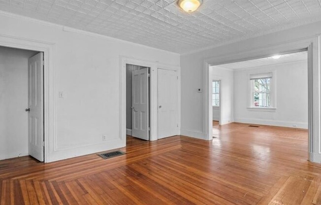 65 ARNOLD ST