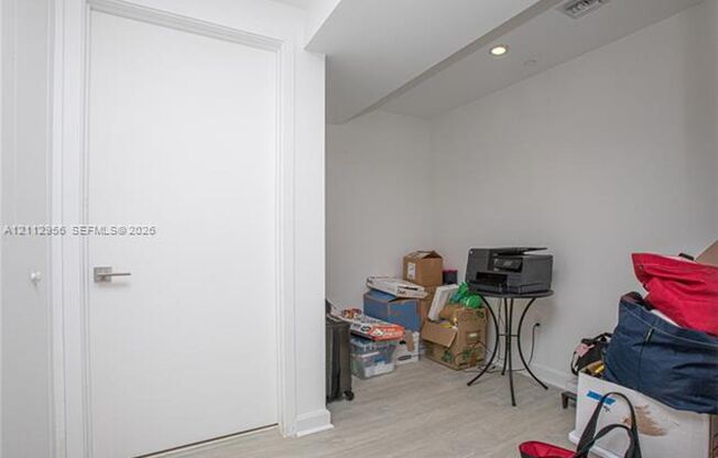1 bed, 1.5 baths, $3,750, Unit # 1810