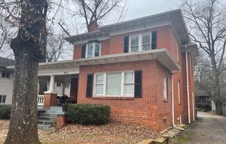 890 N HIGHLAND AVE NE