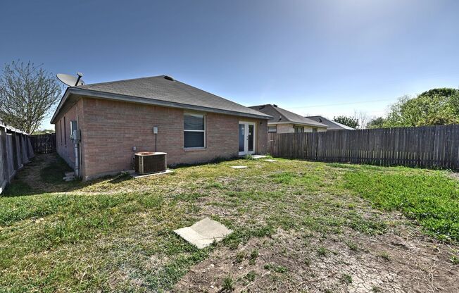 3 beds, 2 baths, $1,595