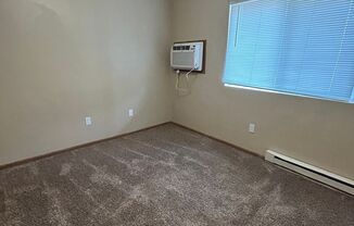 1 bed, 1 bath, 663 sqft, $699