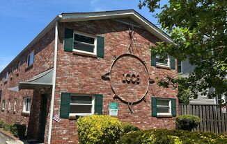 1008 St. Charles Avenue