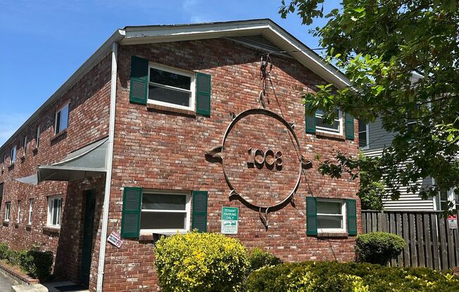 1008 St. Charles Avenue