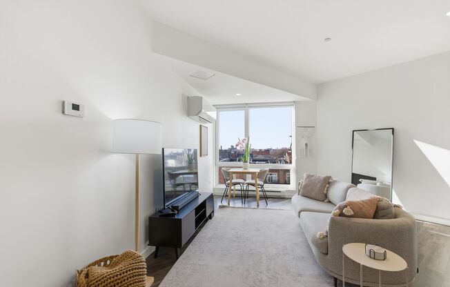 Studio, 1 bath, 681 sqft, $2,395, Unit 612